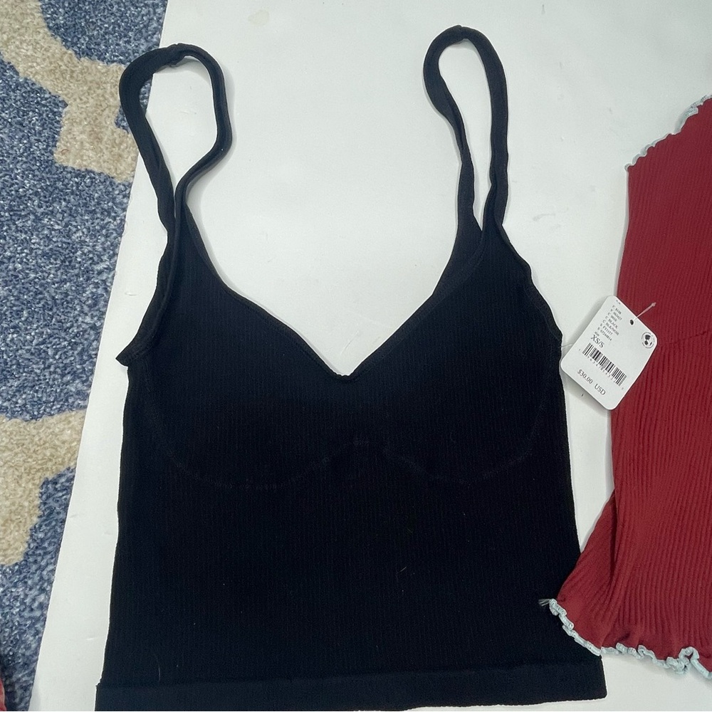 NWT Free People Meg Seamless Crop & Easy to Love Tank - Picture 6 of 7